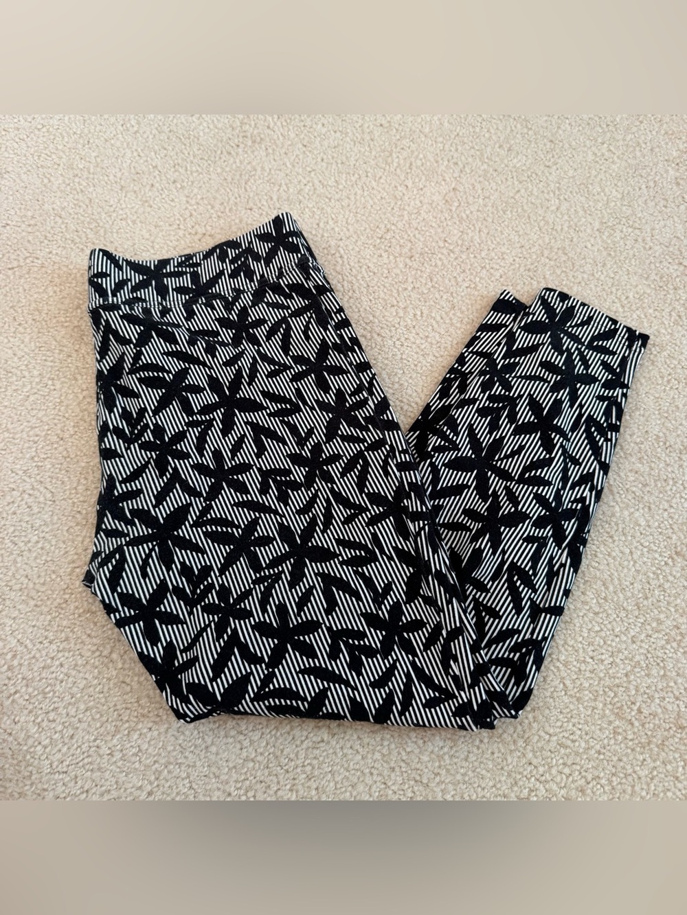 9 NINE Piece Activewear Summer Athletic Bundle Medium - Picture 2 of 16